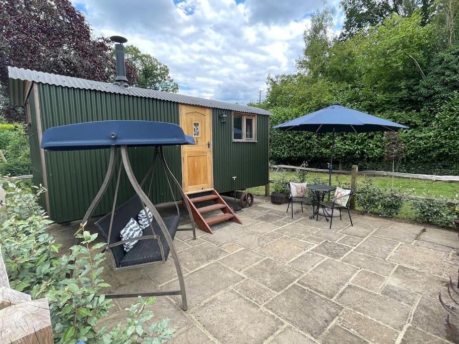 Forest View Shepherd Hut Ewhurst Esterno foto